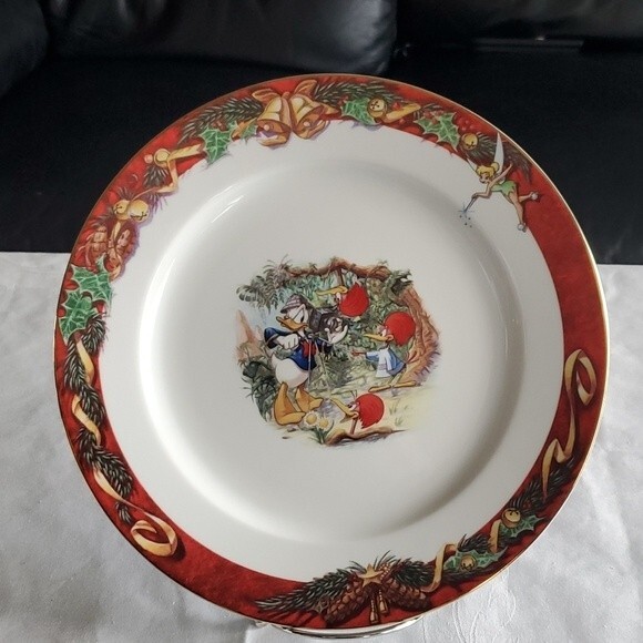 Disney Donald Duck abd Woody Christmas Dinner Plate Stefan Lindahl - Picture 1 of 5
